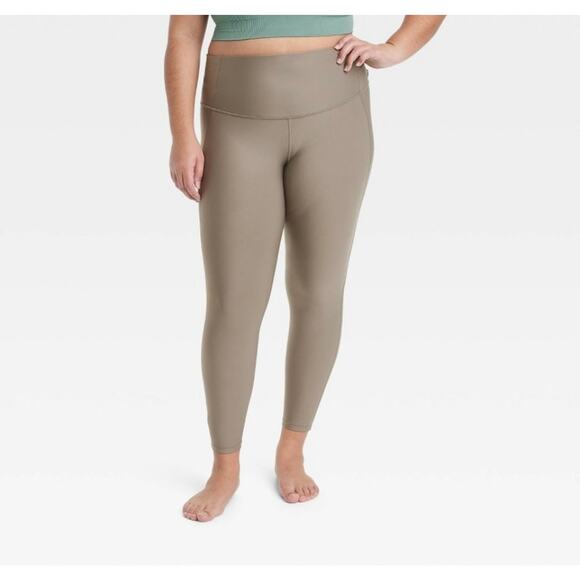 NWT - Ladies All in Motion Effortless Support High-Rise 7/8 Leggings - XL - Picture 3 of 4